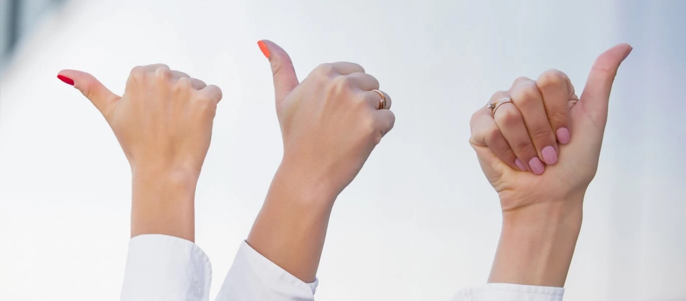 Δεν φαντάζεστε τι συμβαίνει στο σώμα μας όταν φυσάμε τον αντίχειρά μας (βίντεο)